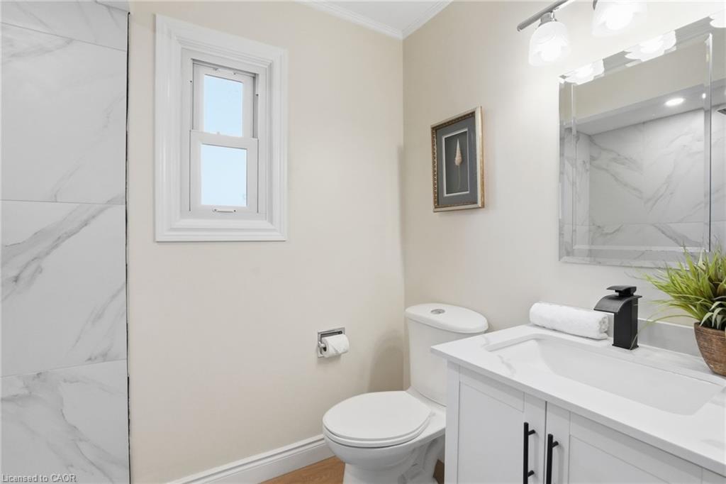 894 Garth Street Property Photo 16