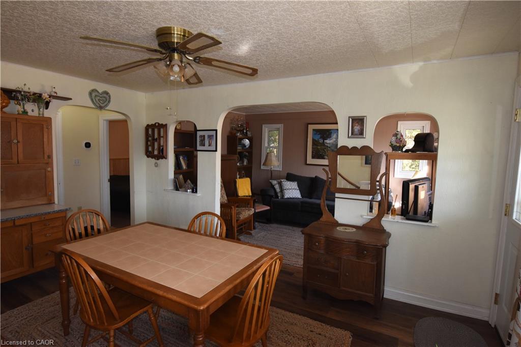 122 Bruce Street Property Photo 4