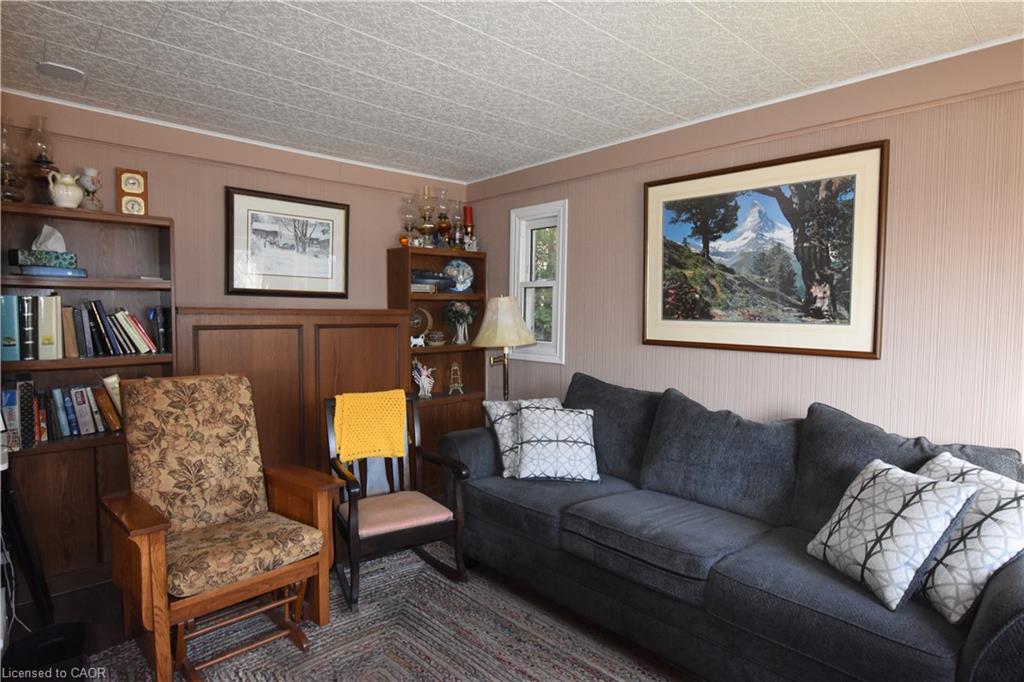 122 Bruce Street Property Photo 6