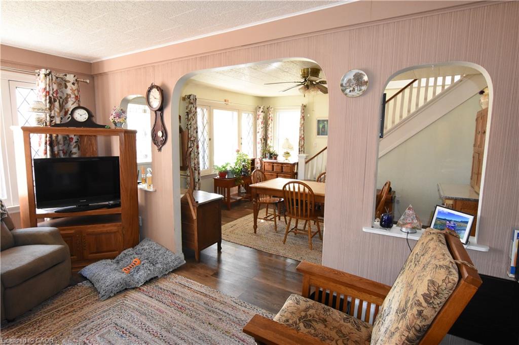 122 Bruce Street Property Photo 7