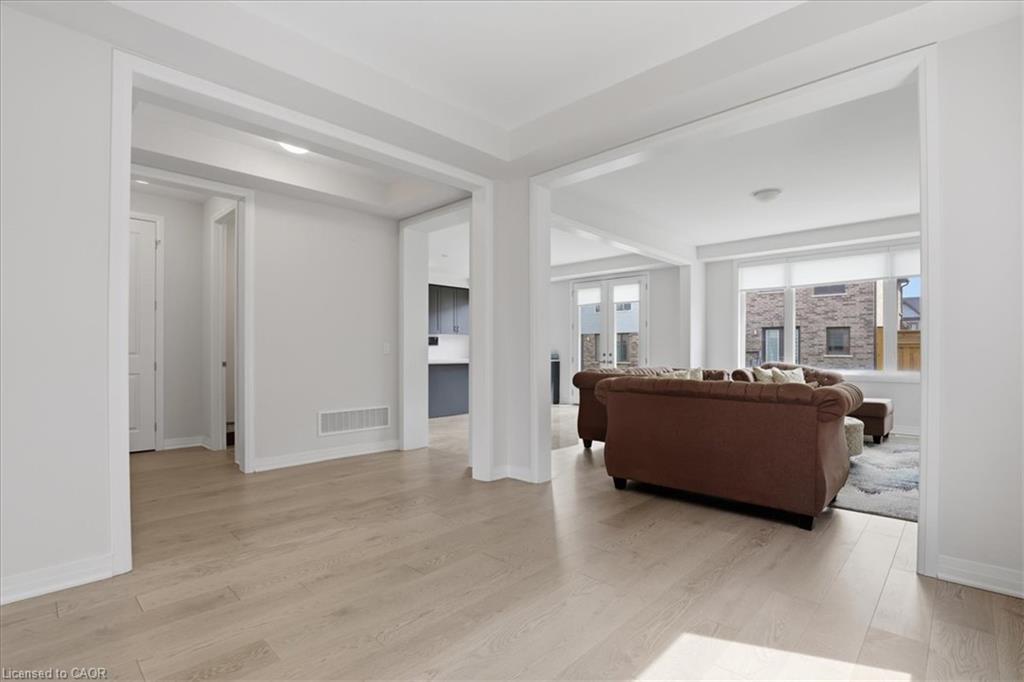 18 John Carpenter Road Property Photo 10
