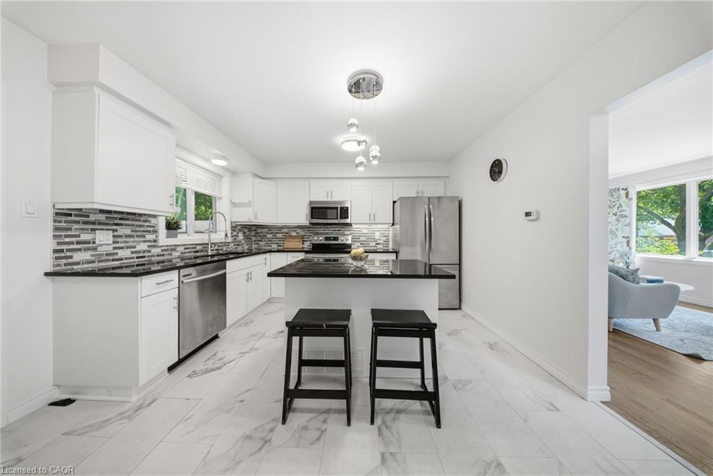 80 Jackson Avenue Property Photo 8