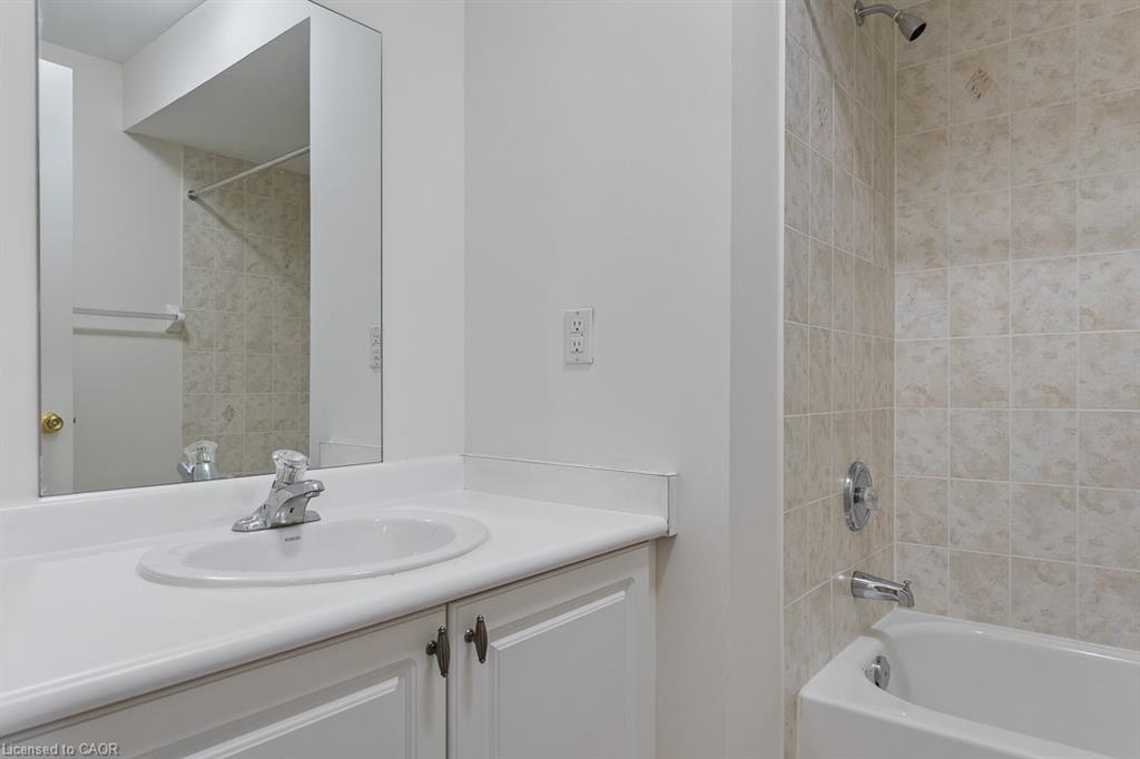 8 Jim Baird Mews Property Photo 13