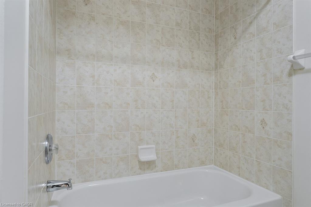 8 Jim Baird Mews Property Photo 14