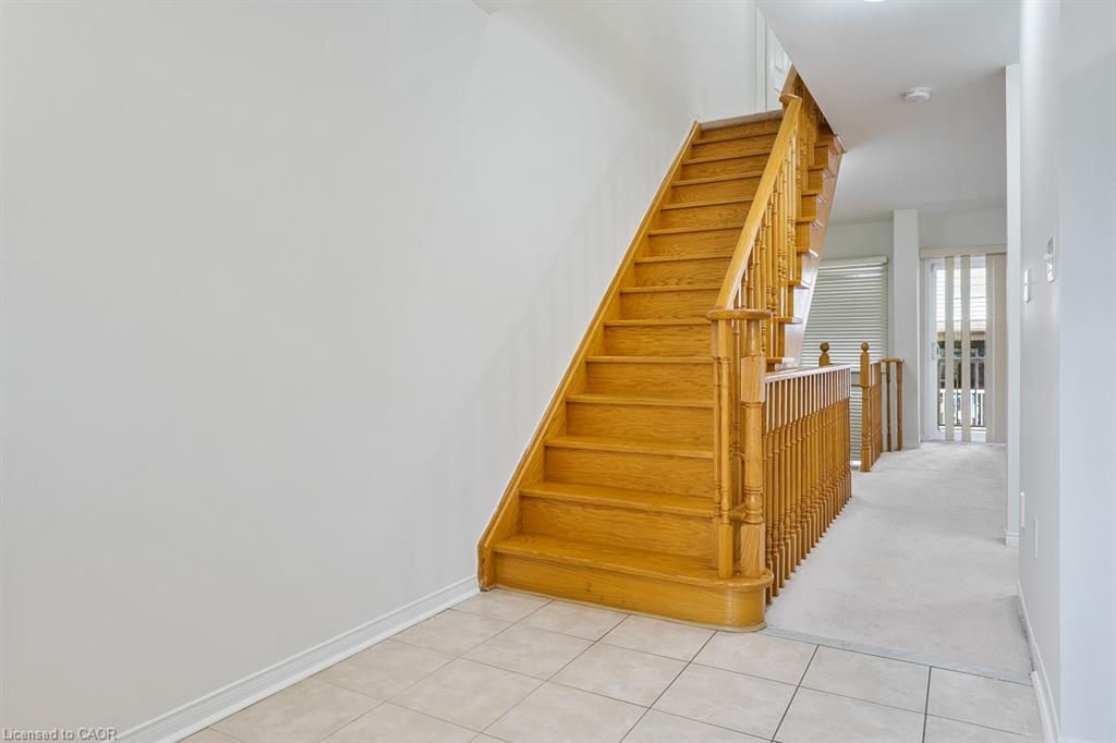 8 Jim Baird Mews Property Photo 32