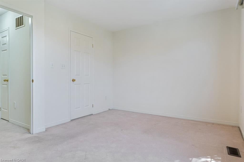 8 Jim Baird Mews Property Photo 35