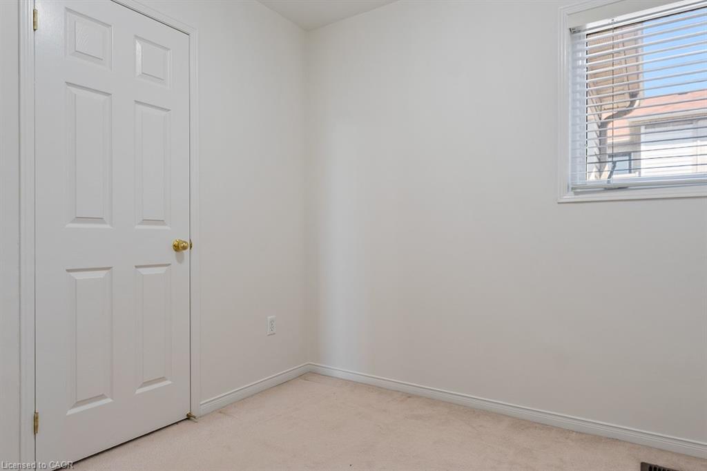 8 Jim Baird Mews Property Photo 45