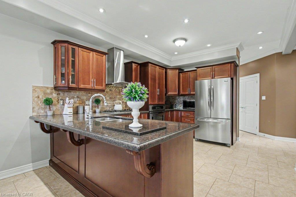 284 Normanhurst Avenue Property Photo 13