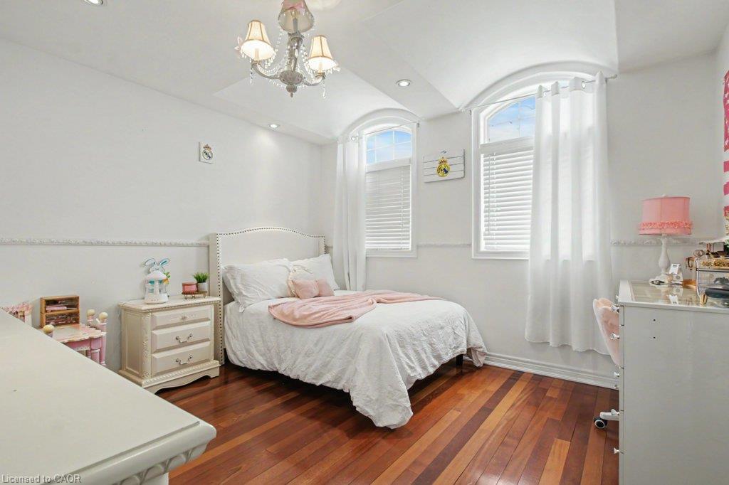 284 Normanhurst Avenue Property Photo 23