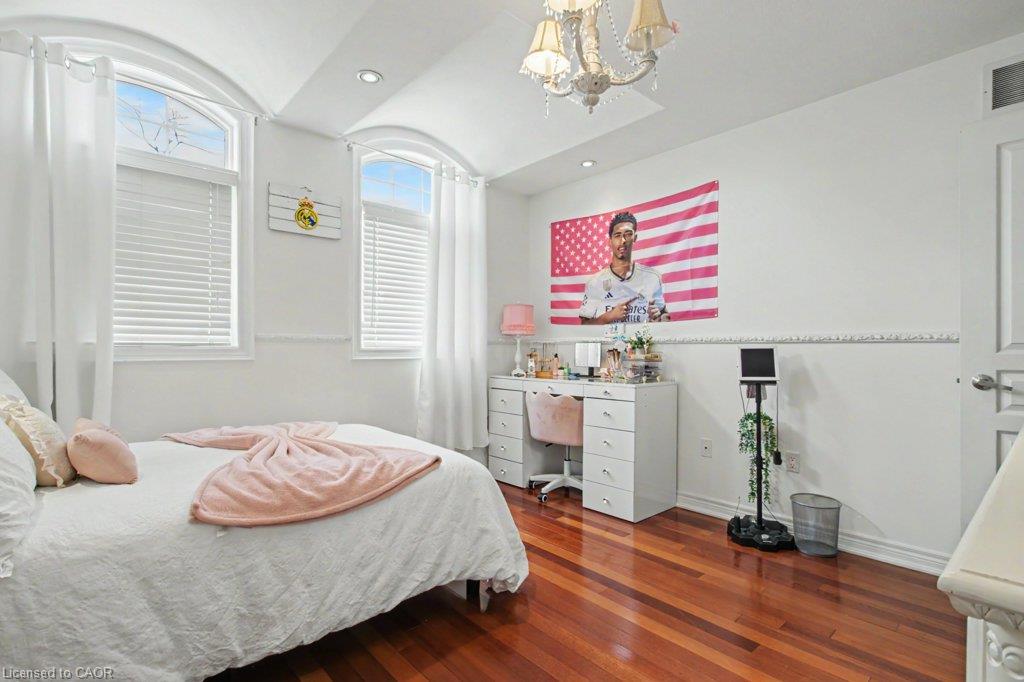 284 Normanhurst Avenue Property Photo 24