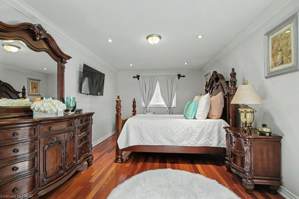 284 Normanhurst Avenue Property Photo 31