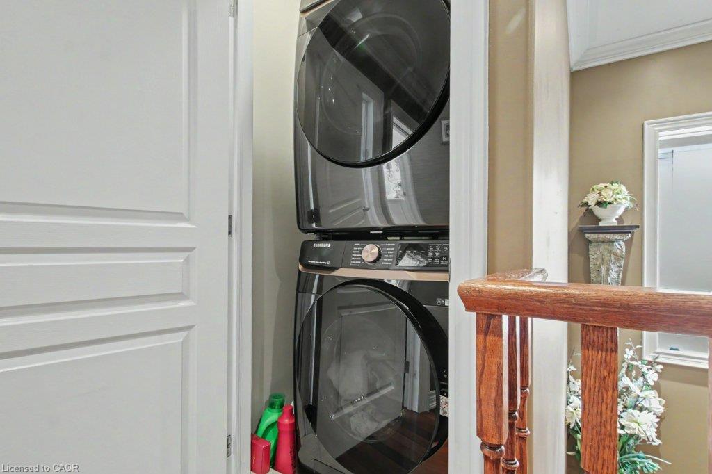 284 Normanhurst Avenue Property Photo 35