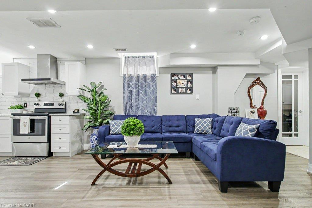 284 Normanhurst Avenue Property Photo 36