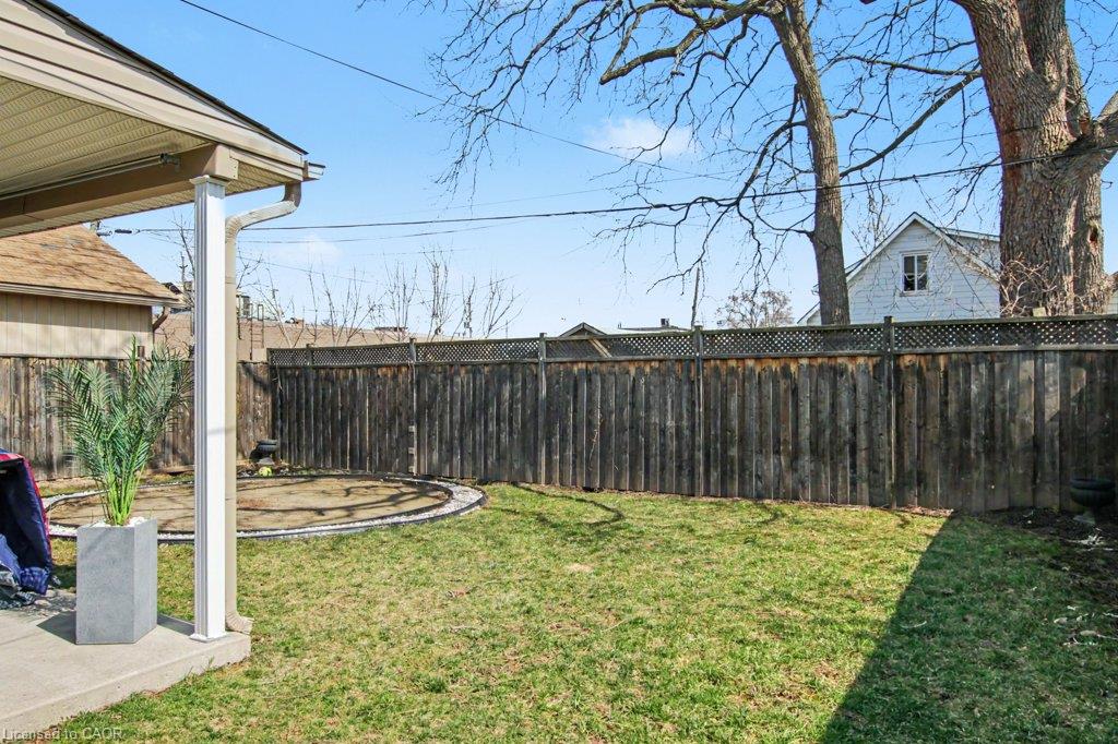 284 Normanhurst Avenue Property Photo 46