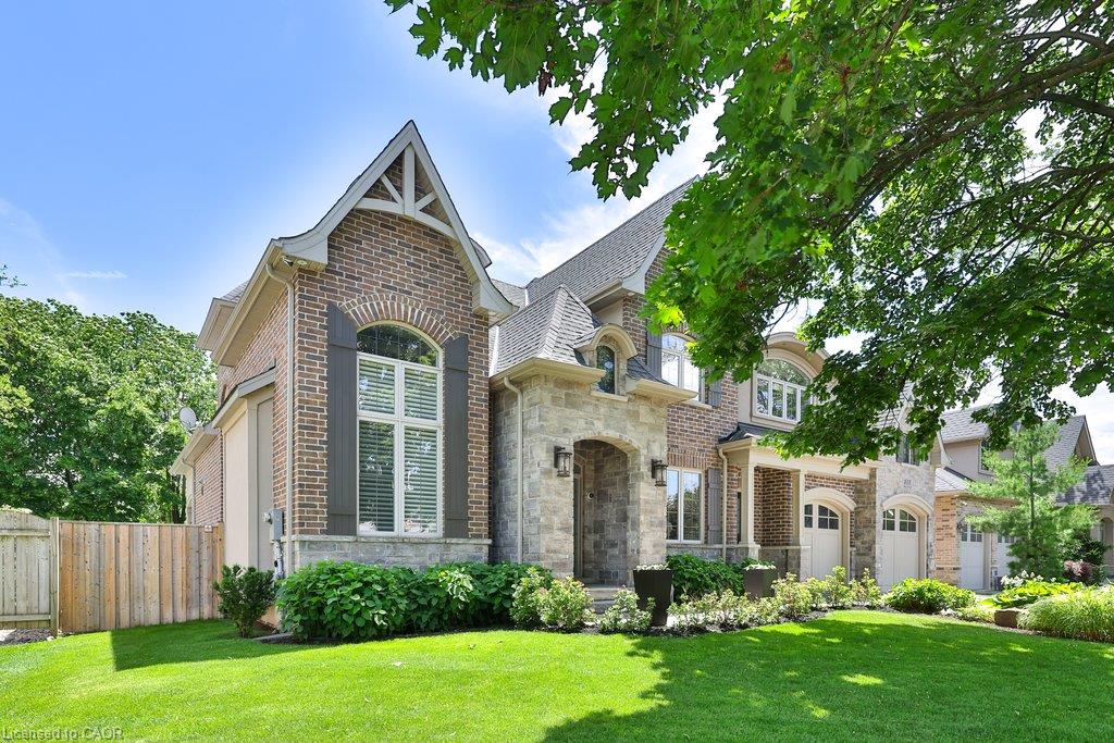 888 Park Avenue W Property Photo 2