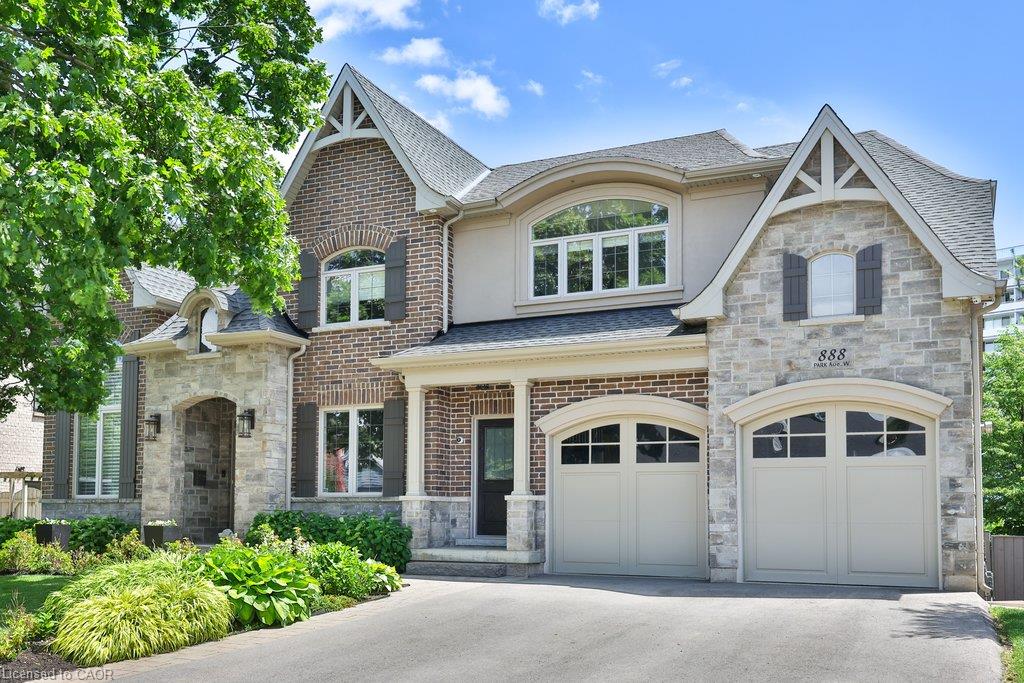 888 Park Avenue W Property Photo 3