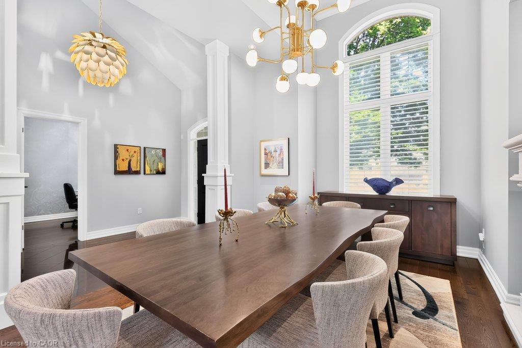 888 Park Avenue W Property Photo 9