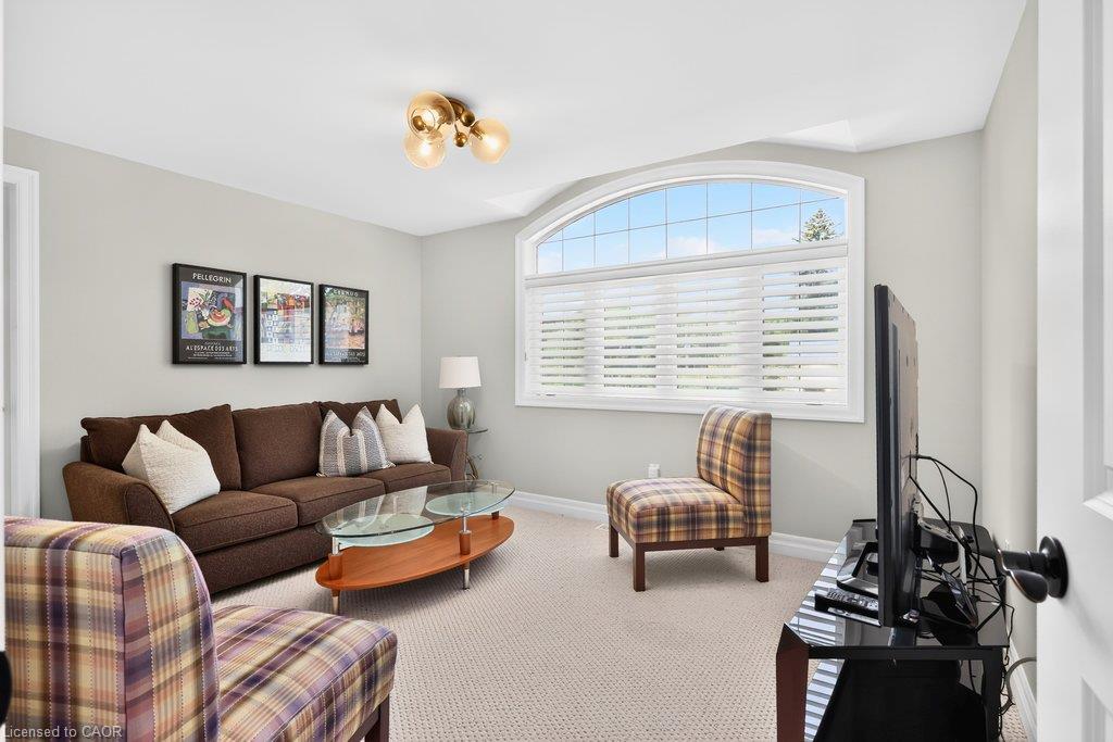 888 Park Avenue W Property Photo 30