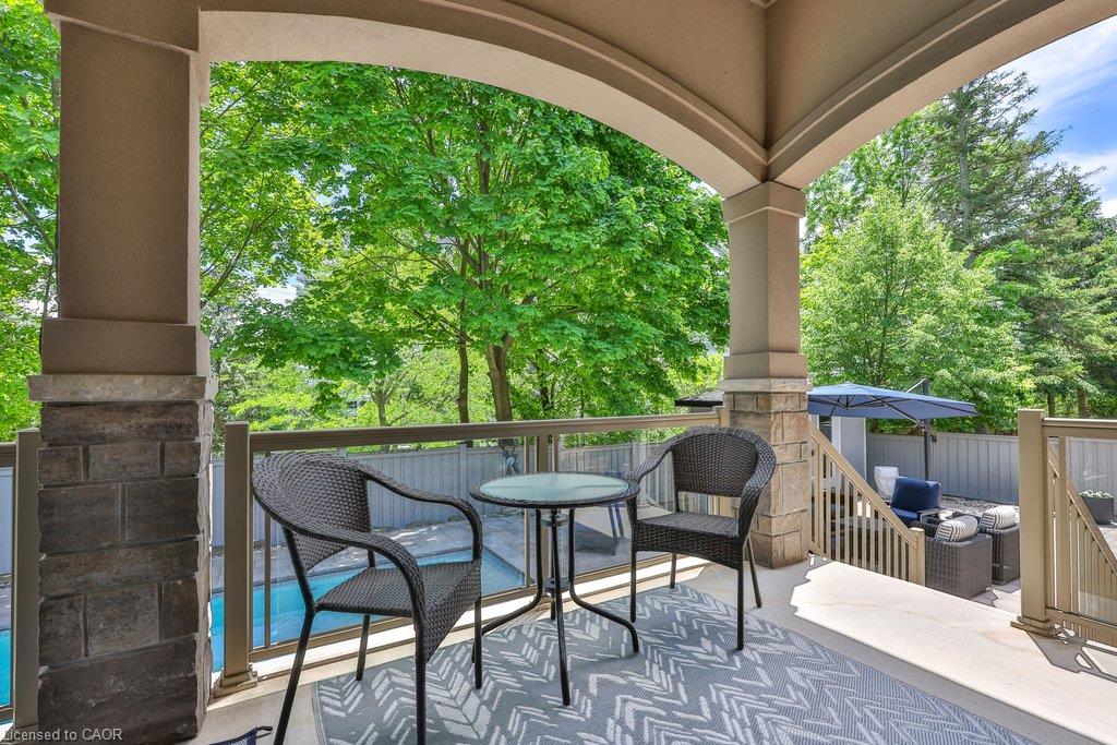 888 Park Avenue W Property Photo 35