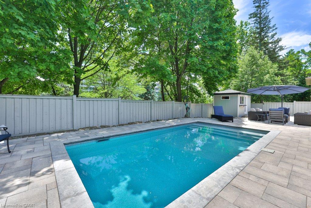 888 Park Avenue W Property Photo 41