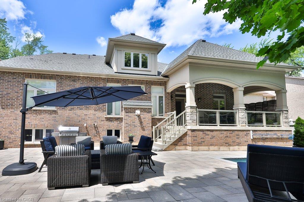 888 Park Avenue W Property Photo 42