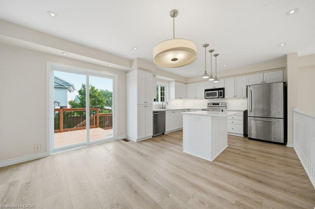 610 Violet Street Property Photo 14