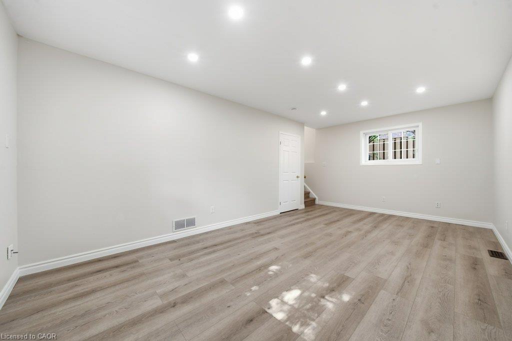 610 Violet Street Property Photo 40