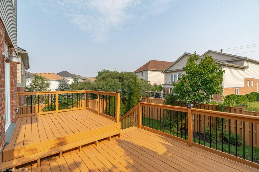 610 Violet Street Property Photo 41