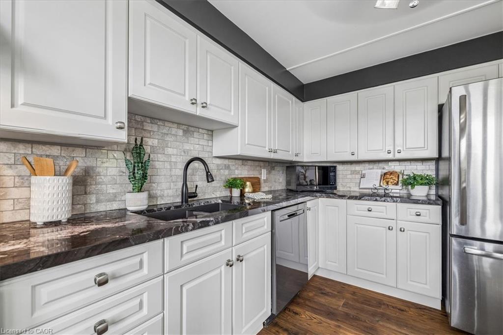 605-966 Queenston Road Property Photo 30