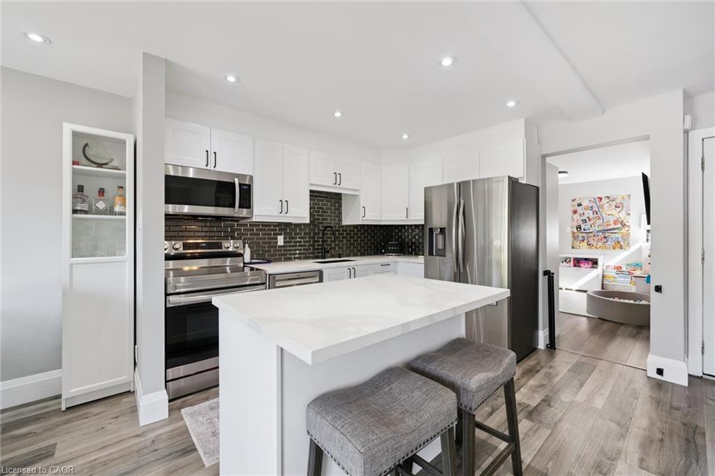 2152 Pelee Boulevard Property Photo 12