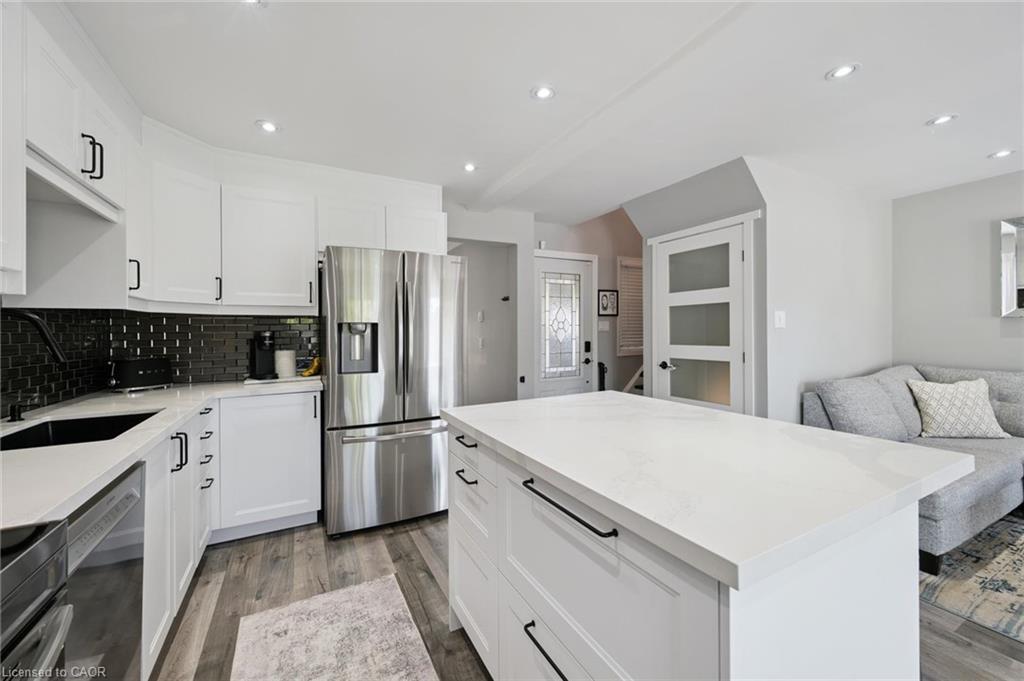 2152 Pelee Boulevard Property Photo 14