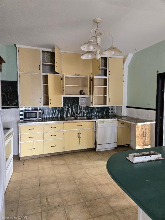 4340 Elgin Street Property Photo 8