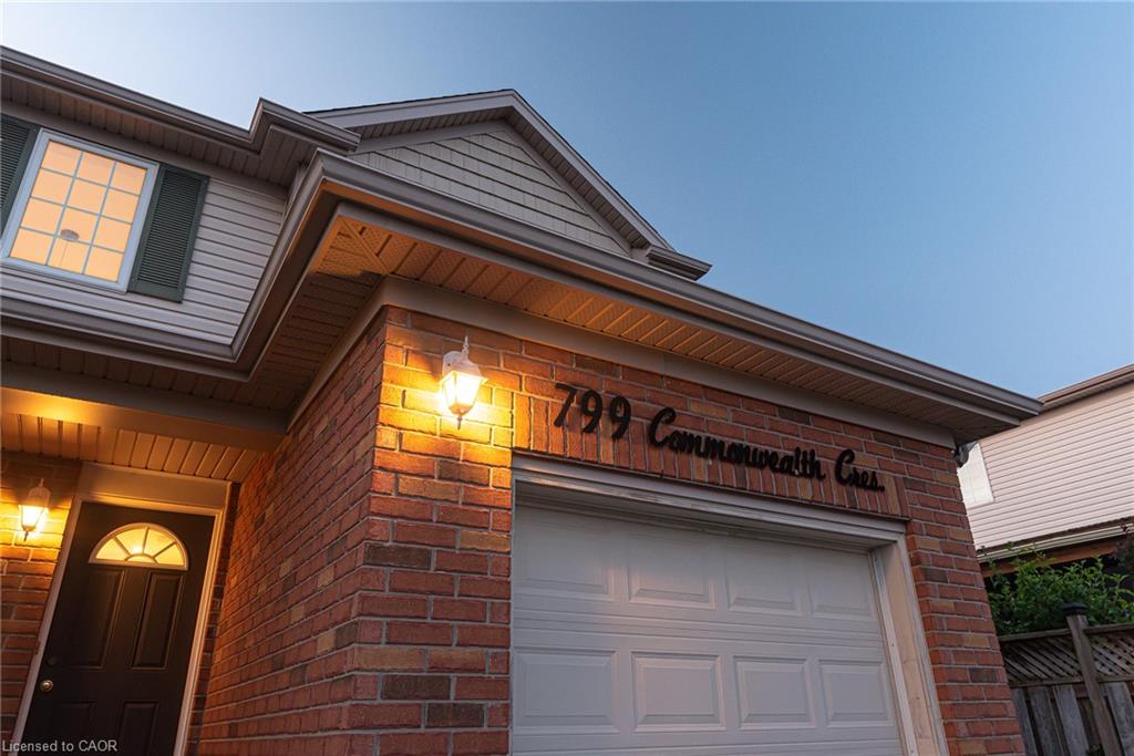 799 Commonwealth Crescent Property Photo 5
