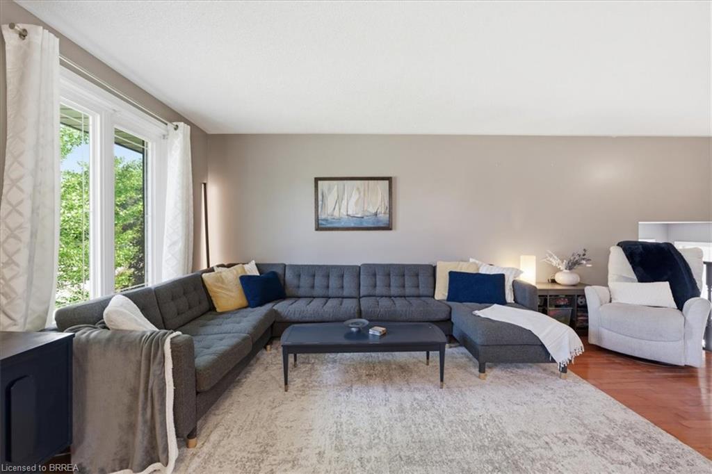 33 Edward Avenue Property Photo 8