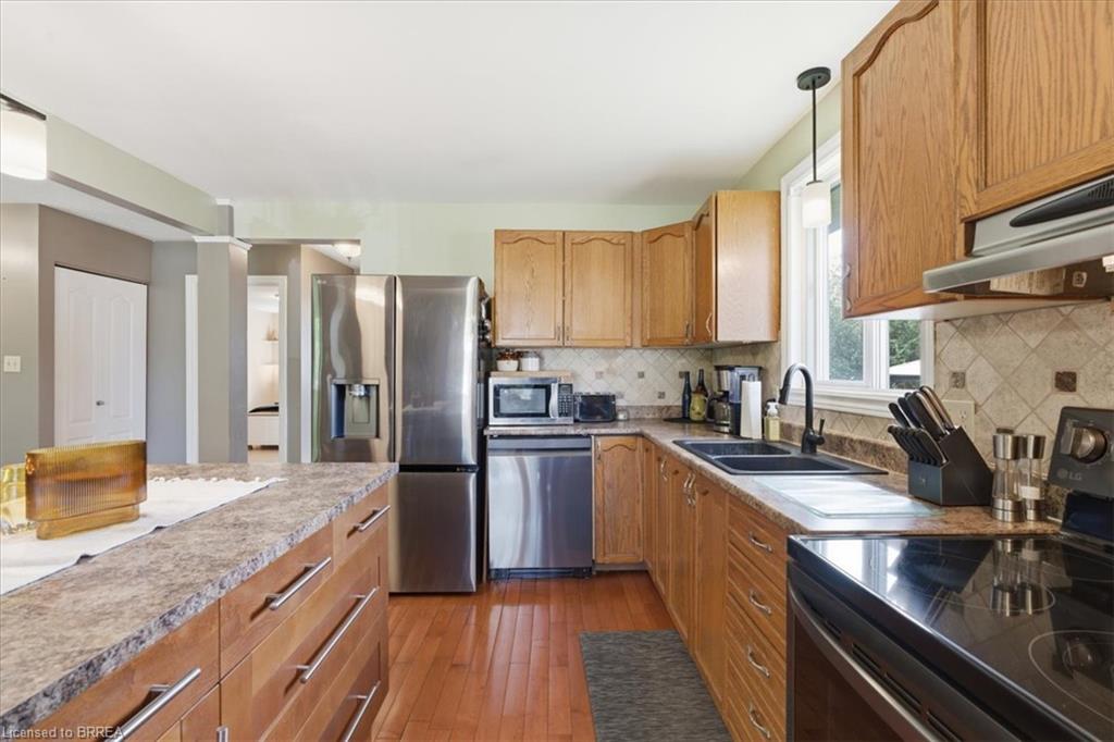 33 Edward Avenue Property Photo 13
