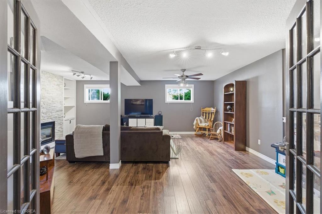 33 Edward Avenue Property Photo 22