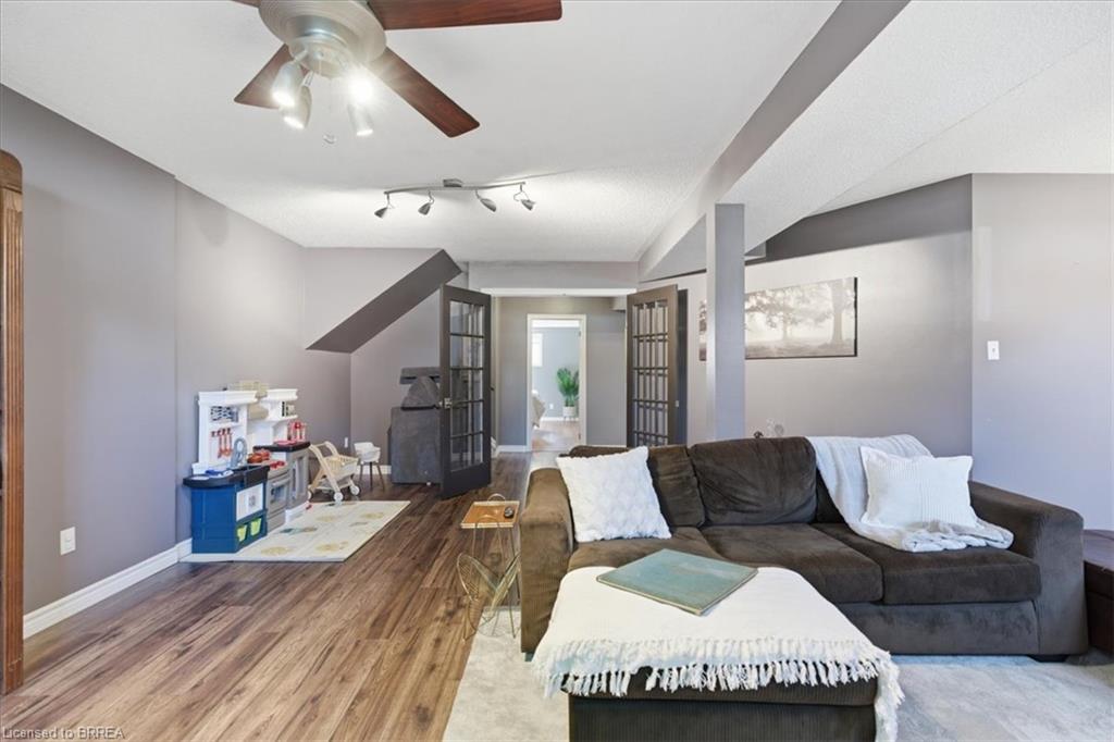 33 Edward Avenue Property Photo 25