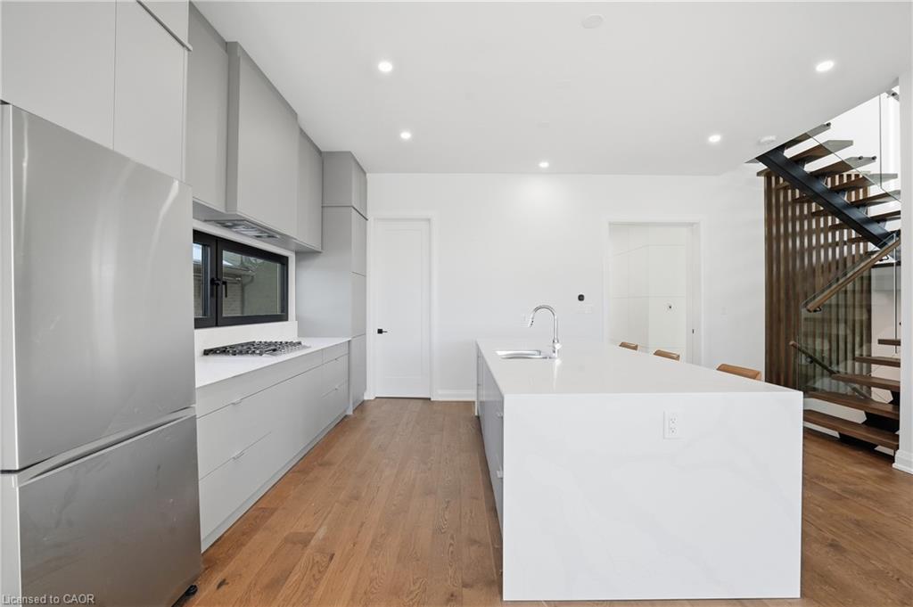 36 Windemere Road Property Photo 10