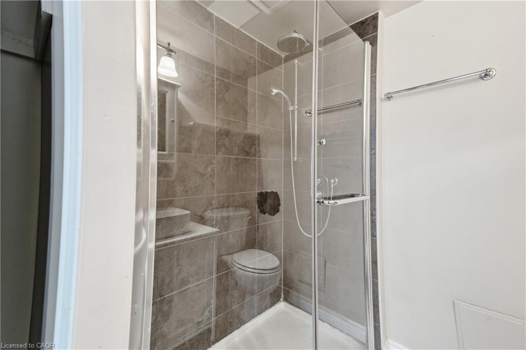 B3-7 Gale Crescent Property Photo 19
