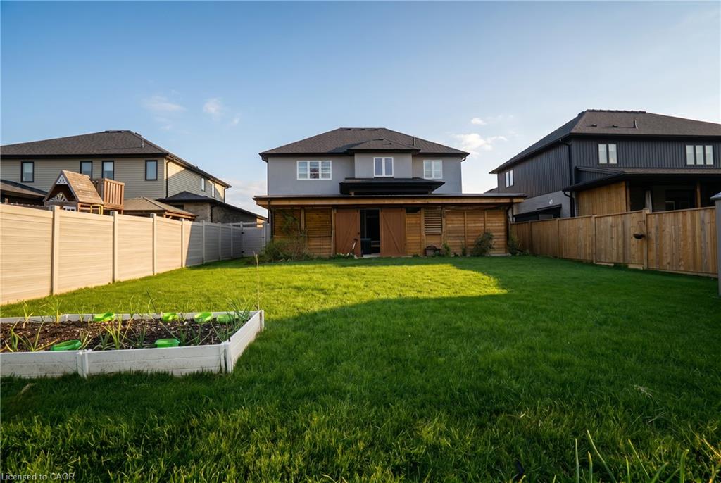 104 Thames Springs Crescent Property Photo 18
