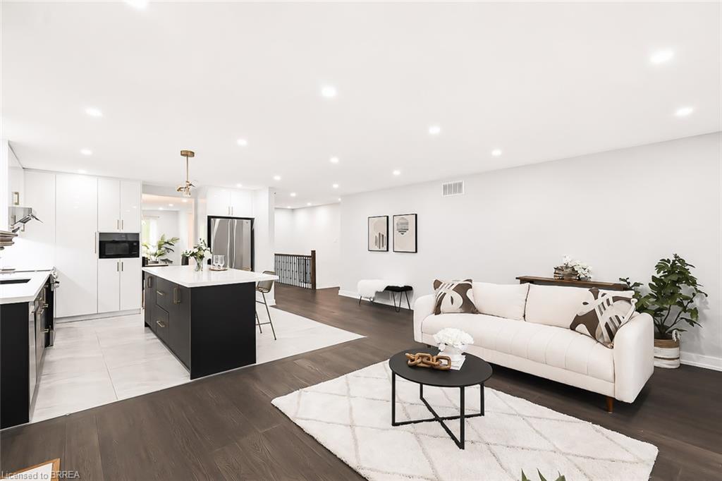 101 Dunsdon Street Property Photo 13