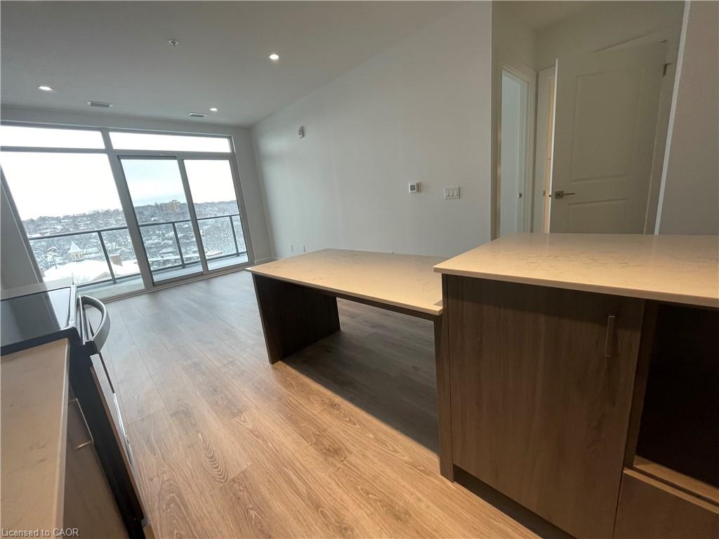 1108-15 Glebe Street Property Photo 23