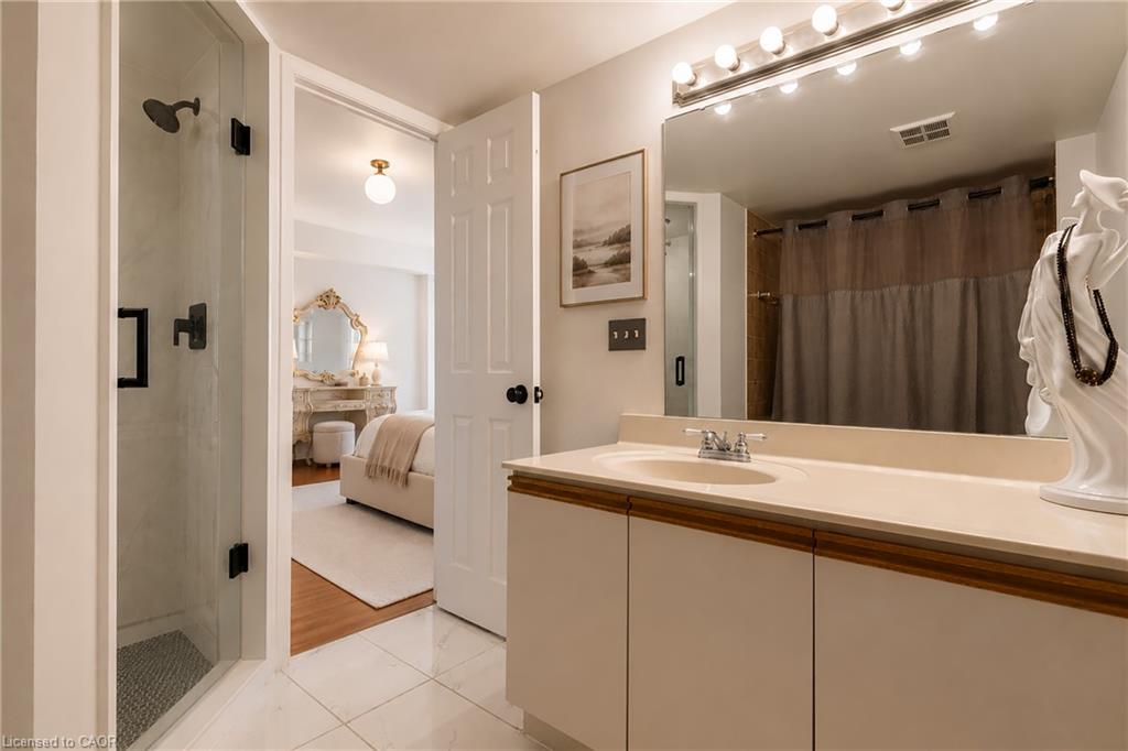909-55 Kingsbridge Garden Circle Property Photo 13