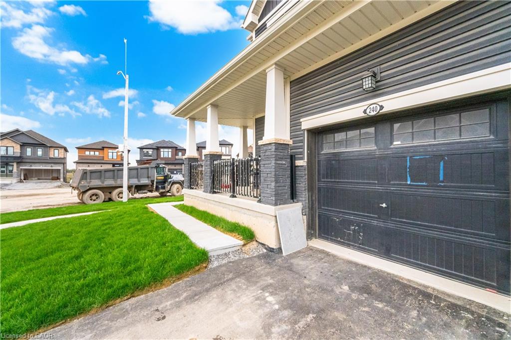 240 Velvet Way Property Photo 8