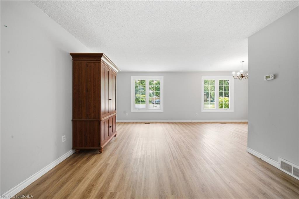 7 Sigurd Jensen Court Property Photo 6