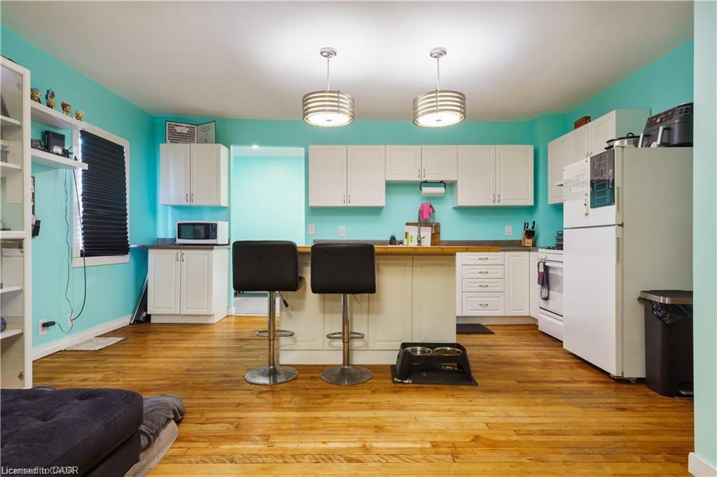 219 Avondale Street Property Photo 6