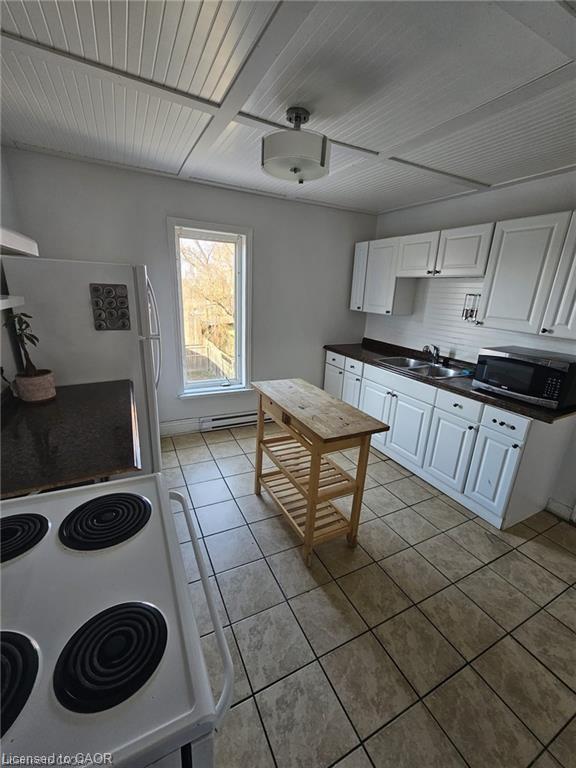 219 Avondale Street Property Photo 13
