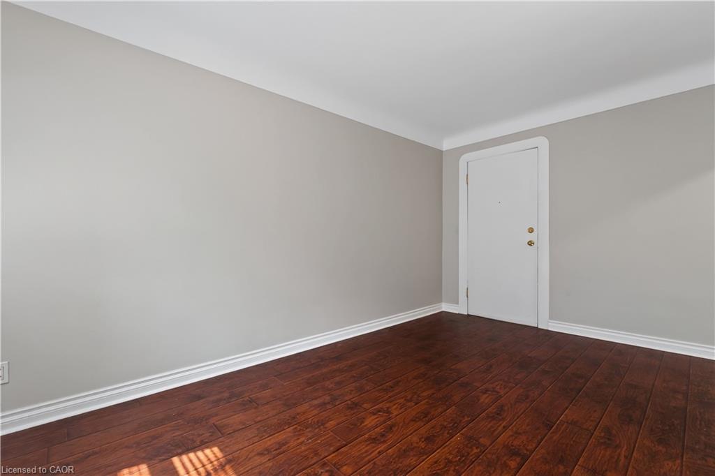 104-60 Robinson Street Property Photo 24