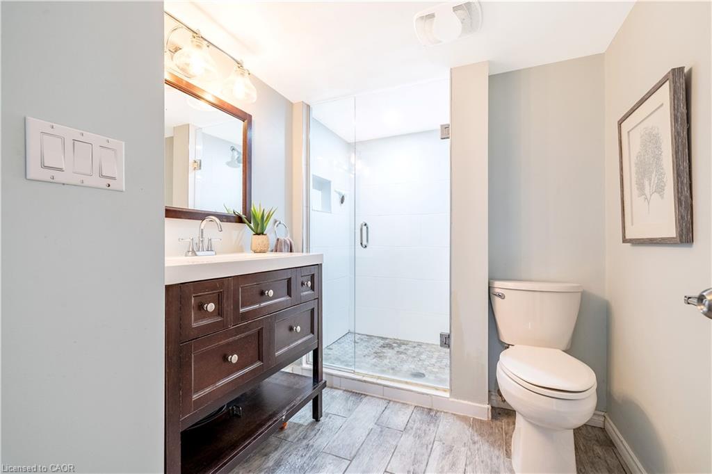 28 Brown's Crescent Property Photo 41
