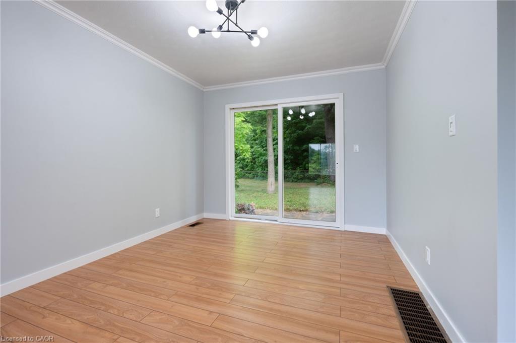 11 Glenda Street Property Photo 4